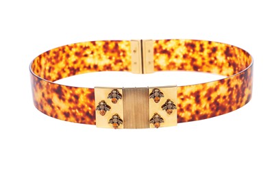 Lot 103 - An Alexander McQueen by Sarah Burton faux-tortoiseshell belt, 'Bee' collection, Spring-Summer 2013