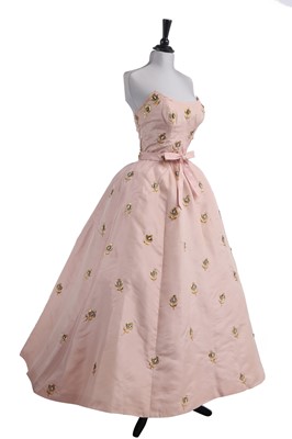 Lot 224 - A fine Cristobal Balenciaga couture ball gown, Autumn-Winter 1955-56