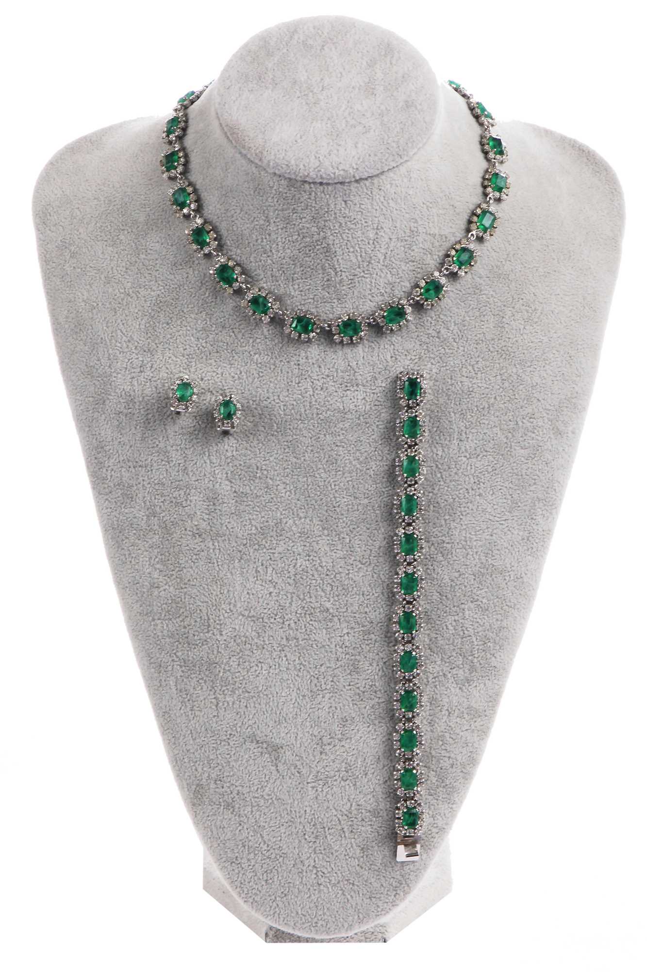 Lot 43 - A Christian Dior parure, 1960s