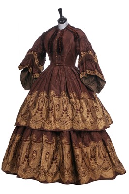 Lot 277 - A fine taffeta gown and accessories, mid-1850s