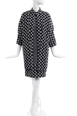 Lot 16 - A Chanel black and white tweed ensemble, Spring-Summer 2009
