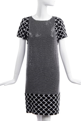 Lot 16 - A Chanel black and white tweed ensemble, Spring-Summer 2009