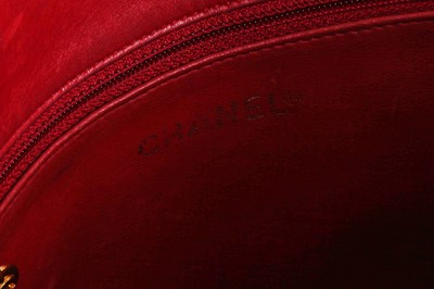 Lot 3 - A Chanel quilted red lambskin leather Chandra bag, 1980s