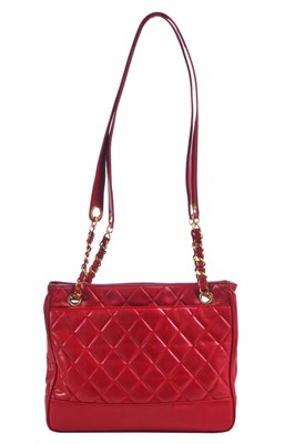 Lot 3 - A Chanel quilted red lambskin leather Chandra bag, 1980s
