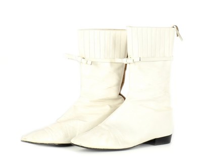 Lot 225 - A pair of Andr Courrges white leather 'Go-Go'...