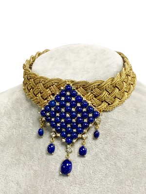 Lot 43 - A Christian Dior braided gilt chain choker-necklace, 1970