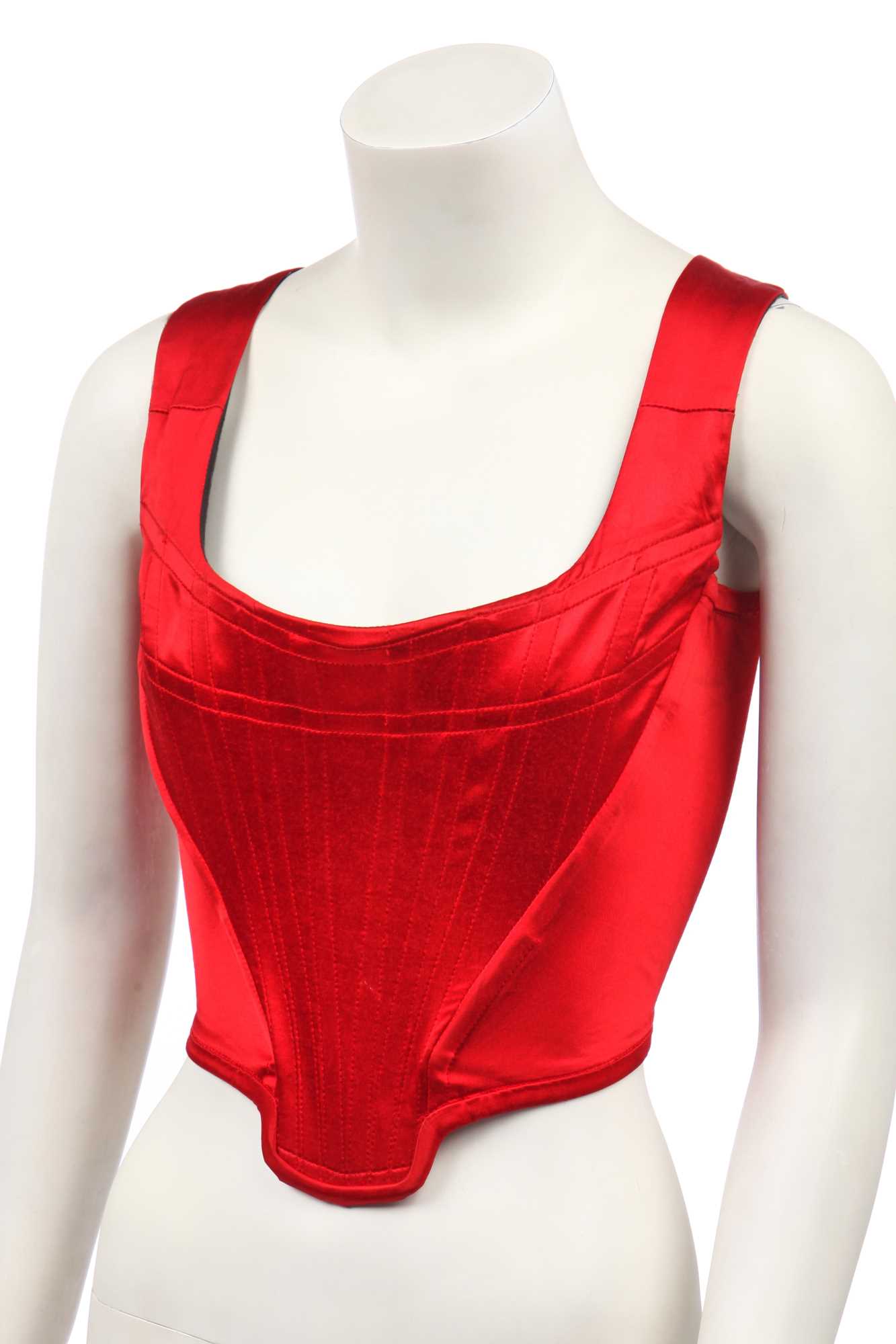 Vivienne Westwood ベスト レッド イタリア製 Lot 157 - A Vivienne Westwood red satin corset bodice,