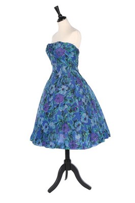 Lot 213 - A Pierre Balmain couture floral printed...