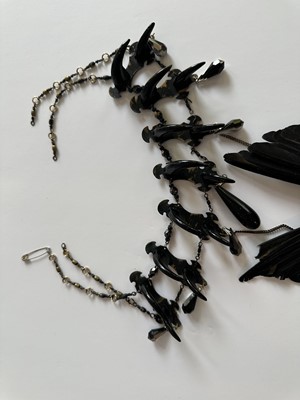Lot 466 - A Simon Costin for Alexander McQueen choker necklace, 'The Birds' collection, Spring-Summer 1995
