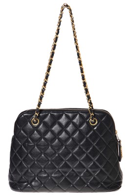 Lot 28 - A Chanel quilted caviar leather shoulder bag, 1980s