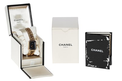 Lot 25 - A Chanel Première watch, 1988