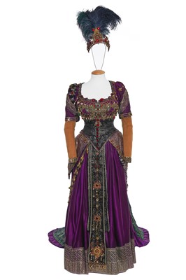 Lot 20 - Elizabeth Taylor's costume as Nadina Bulichoff in the film 'Young Toscanini', 1988