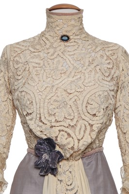 Lot 28 - Uma Thurman's costume as Charlotte Stant for the film 'The Golden Bowl', 2000