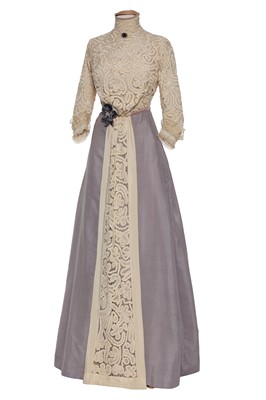 Lot 28 - Uma Thurman's costume as Charlotte Stant for the film 'The Golden Bowl', 2000