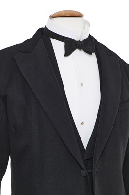 Lot 40 - Dan Stevens' dinner suit as Matthew Crawley for the TV series 'Downton Abbey, circa 2013