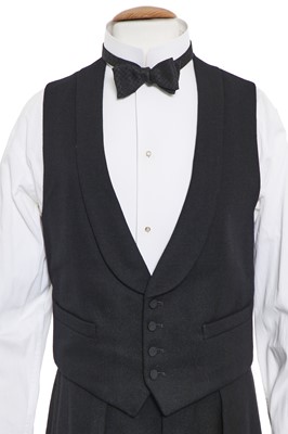 Lot 40 - Dan Stevens' dinner suit as Matthew Crawley for the TV series 'Downton Abbey, circa 2013