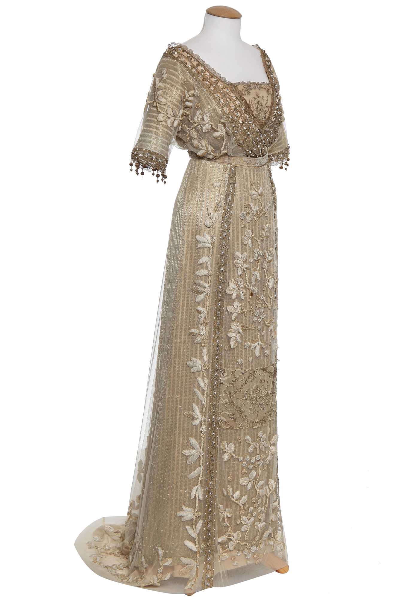Lot 31 - Emma Thompson's costume as Margaret Schlegel in the film 'Howard's End', 1992