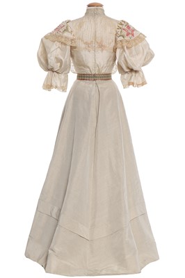 Lot 27 - Helena Bonham Carter's costume as Lucy Honeychurch in the film 'A Room With A View', 1985