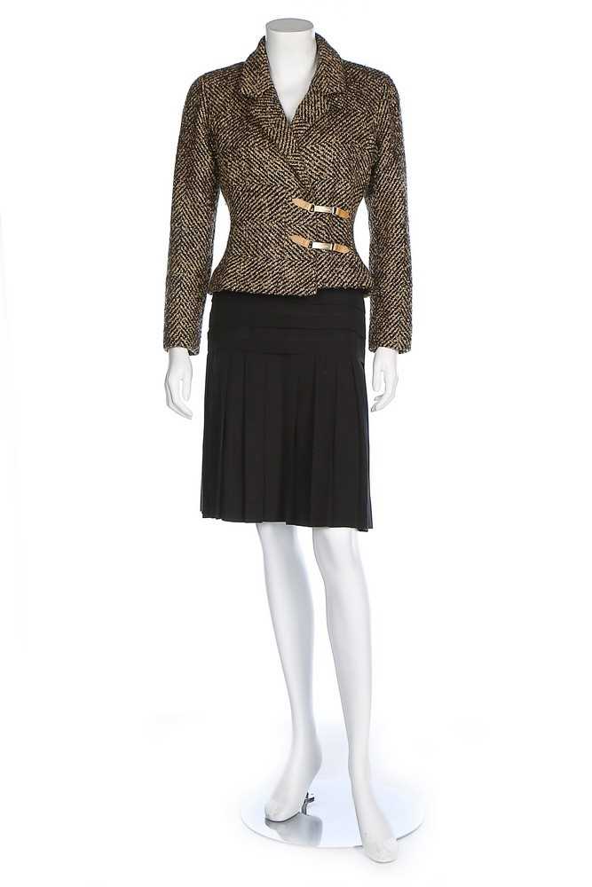 Lot 30 - A Chanel golden tweed jacket, modern, labelled,...