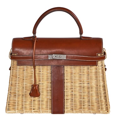 Lot 37 - An Hermès Barénia and Osier Picnic Kelly 35, 2011