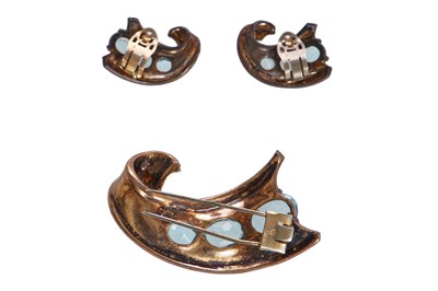 Lot 66 - Madonna's Trifari brooch and earrings, 1940s worn in the role of Eva Peron in the film 'Evita', 1996