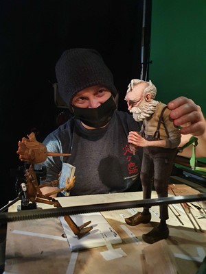 Lot 105 - Behind the Scenes: An evening with Oscar winning animator Tim Allen for up to 30 guests in Goodluck Hope Cinema, London