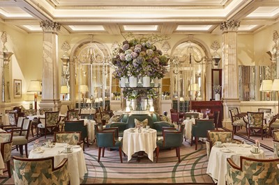 Lot 86 - Guided ‘Theatre Royalty’ tour of London’s West End by Keith Lodwick celebrating Vivien Leigh & Laurence Olivier, including Lunch or Dinner at Claridge’s