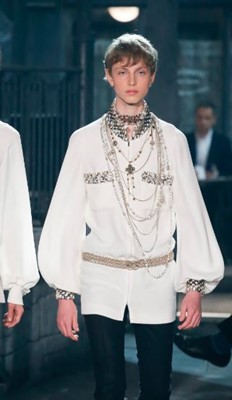 Lot 8 - A Chanel ivory silk-crêpe jacket, 'Paris-Rome' collection, Métiers d'Art, Pre-Fall 2016