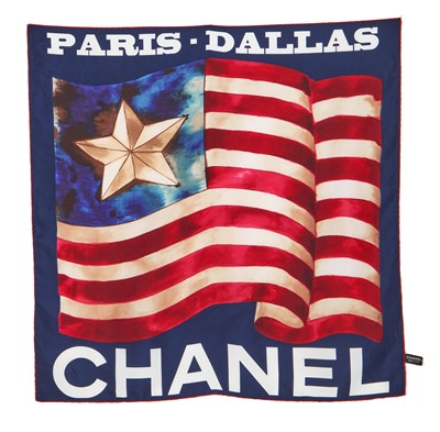 Lot 48 - A pair of Chanel fringed leather motoring gloves, 'Paris-Dallas' collection, Métiers d'Art, Pre-Fall 2014