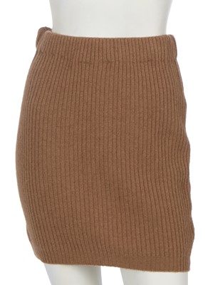 Lot 23 - A Chanel tan knit camel hair ensemble, 1990s
