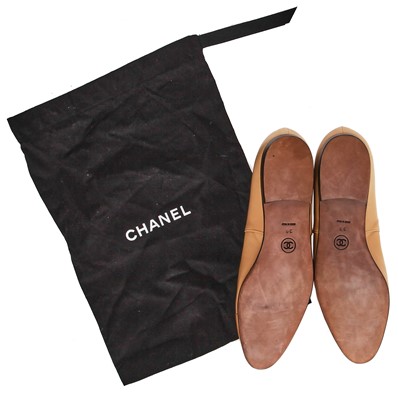 Lot 44 - A pair of Chanel tan leather T-bar Mary-Jane ballet flats, 2000s