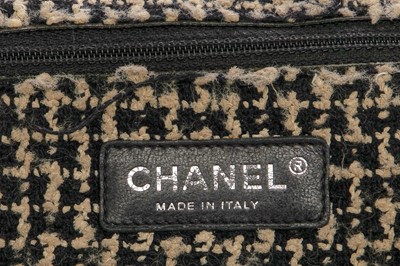 Lot 3 - A Chanel leather and tweed shopper bag, 2009-10