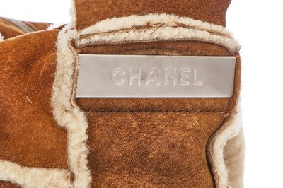 Lot 6 - A Chanel patchwork brown shearling messenger bag, 2000-02