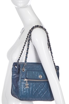 Lot 7 - A Chanel blue leather handbag, circa 2007