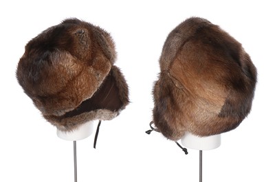 Lot 56 - Fur hats, including grey and red fox examples...