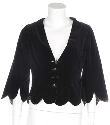 Lot 87 - A Vionnet-inspired black lace evening gown,...