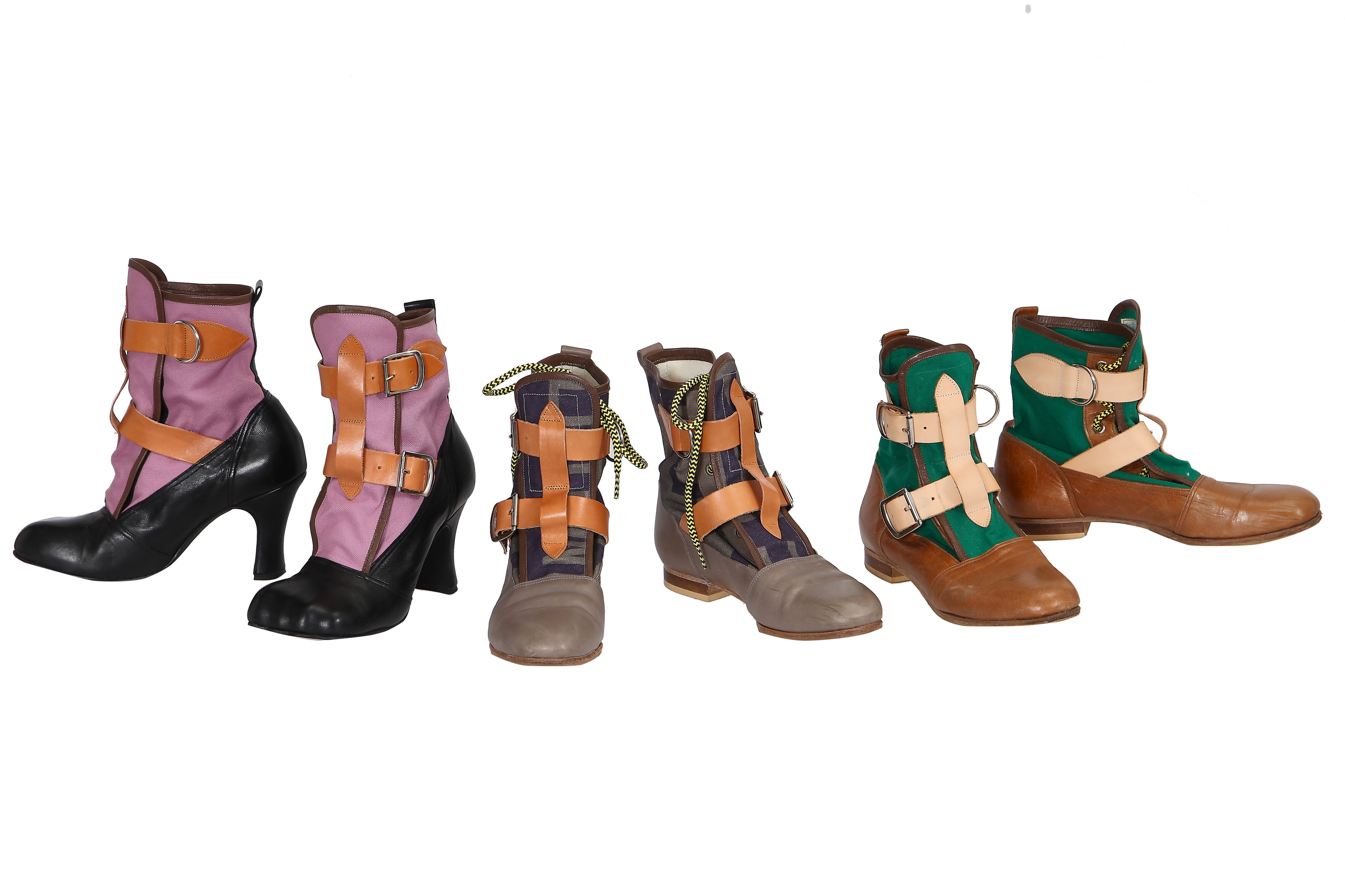 希少✨️ Vivienne Westwood BAG BOOT 猫足 スエード Lot 96 - Three pairs of Vivienne Westwood 'bondage'