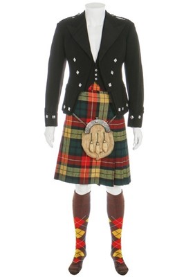 Lot 164 - A gentleman's Highland dress ensemble,...