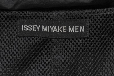 Lot 47 - An Issey Miyake men's black polyester and mesh inflatable jacket, Spring-Summer 2001