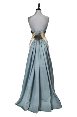 Lot 378 - A Pierre Balmain haute couture tricolour silk sheath, circa 1955