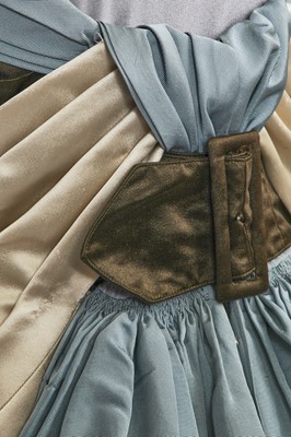 Lot 378 - A Pierre Balmain haute couture tricolour silk sheath, circa 1955