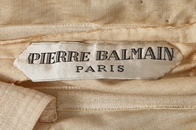 Lot 378 - A Pierre Balmain haute couture tricolour silk sheath, circa 1955