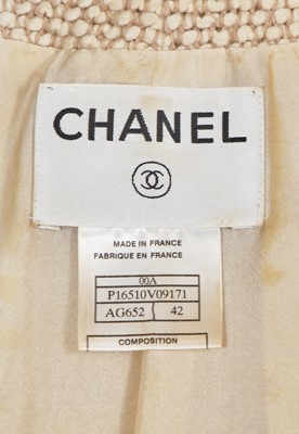 Lot 25 - A Chanel wool and silk tweed coat, Autumn-Winter 2000-01