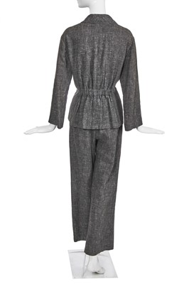 Lot 37 - A Chanel grey linen suit, Cruise 2000