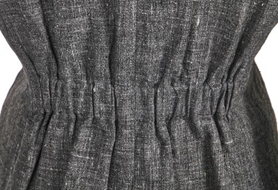 Lot 37 - A Chanel grey linen suit, Cruise 2000