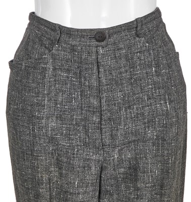 Lot 37 - A Chanel grey linen suit, Cruise 2000