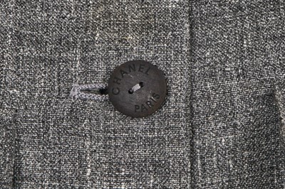 Lot 37 - A Chanel grey linen suit, Cruise 2000