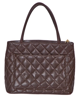 Lot 52 - A Chanel brown caviar leather handbag, 1997-99