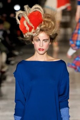 Lot 229 - A Vivienne Westwood 'hair' crown showpiece, 'Red Label' collection Autumn-Winter 2011-12
