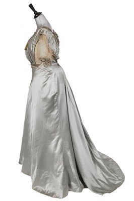 Lot 646 - A Jeanne Hallée satin evening gown, circa 1908